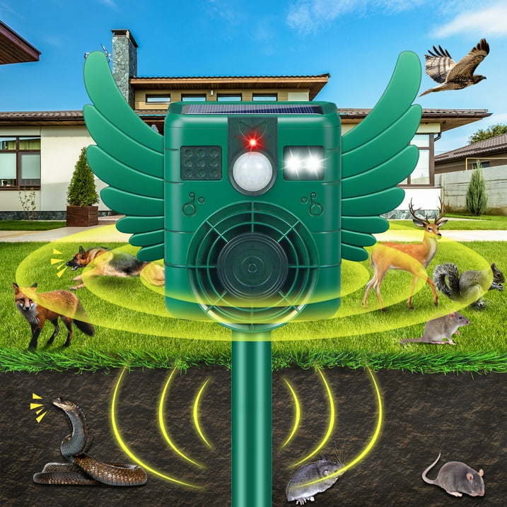 Ultrasonic Animal Repeller, with Motion Sensor and LED Flash Light Waterproof IP66 for Deer, Dogs, Rabbits, Raccoons and Coyotes